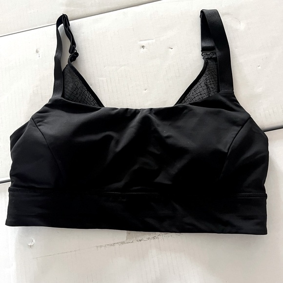 Lululemon sports bra - Picture 1 of 3